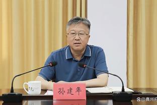 前拜仁总监：任内能签下罗本诺伊尔这些撑起球队的球员，我很骄傲